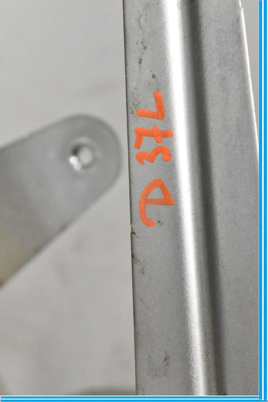 PORSCHE CAYENNE FRONT LEFT DRIVER SIDE MOUNT SUPPORT BRACKET OEM 2011 - 2018