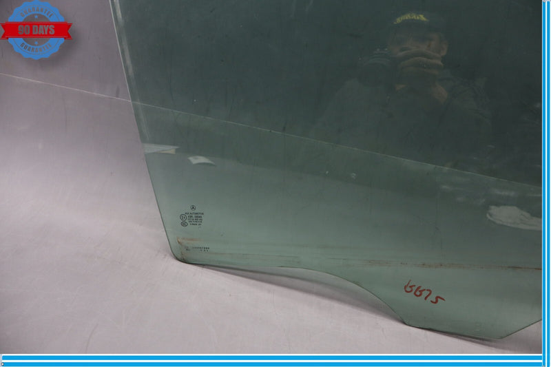 Load image into Gallery viewer, 08-14 Mercedes C250 W204 Rear Right Passenger Side Door Window Glass Oem
