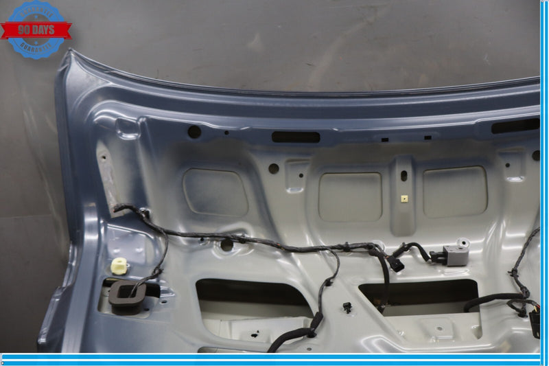 Load image into Gallery viewer, 15-16 Hyundai Genesis Rear Trunk Lid Panel Assembly 69200-B1020 Oem
