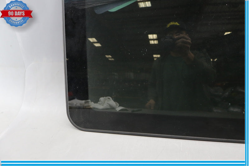 Load image into Gallery viewer, 12-19 Mercedes X166 GL450 GL550 GLS550 Sunroof Sun Roof Glass 1667800021 Oem
