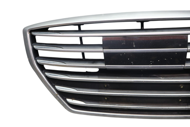 Load image into Gallery viewer, 15-17 Hyundai Genesis Front Radiator Grille Grill Assembly Silver 86851B1400 Oem

