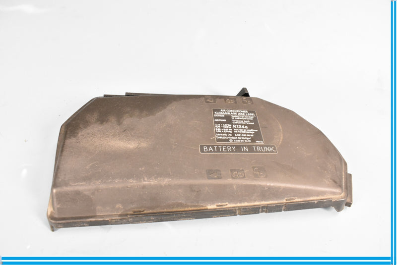 Load image into Gallery viewer, 00-06 Mercedes CL500 CL600 W215 Front Right Passenger Side Fuse Box Cover Oem
