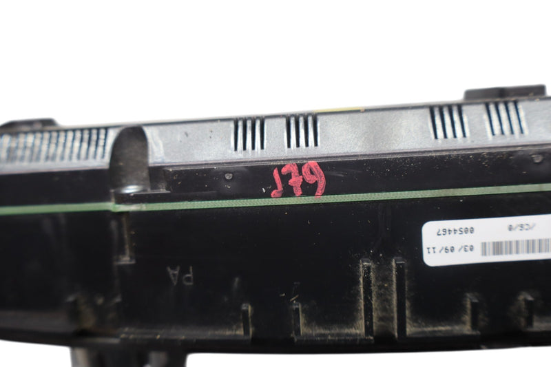 Load image into Gallery viewer, 11-17 Volkswagen VW Touareg Front HVAC A/C Climate Temp Control 7P6907040AG Oem
