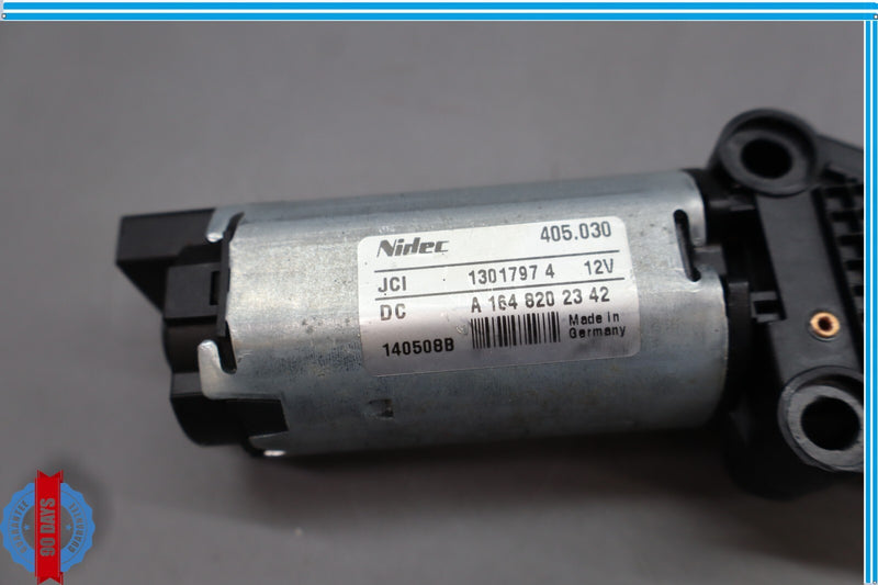 Load image into Gallery viewer, 12-19 Mercedes GL450 GL550 X166 Rear 3rd Third Row Seat Motor Oem
