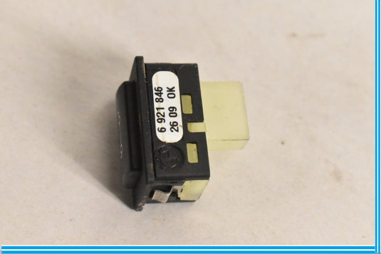 09-15 BMW 750Li 750i F01 F02 Rear Trunk Opener Unlocking Switch 6921846 Oem