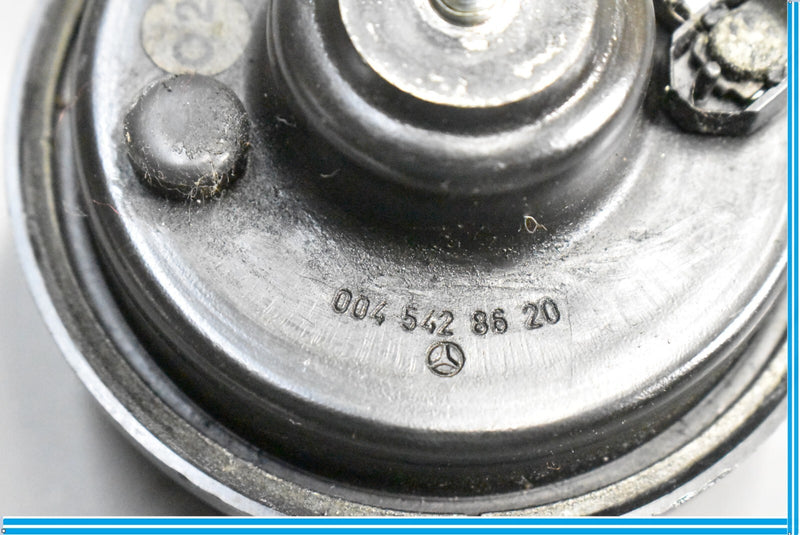 Load image into Gallery viewer, 00-06 Mercedes CL500 S500 W215 Front Right High Note Tone Horn 0045428620 Oem
