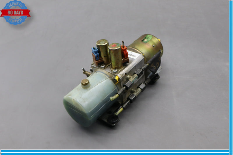 Load image into Gallery viewer, 97-06 Jaguar XK8 XKR X100 Convertible Top Roof Lift Hydraulic Pump Assembly Oem
