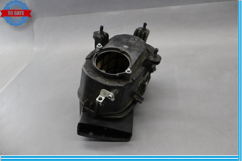 Load image into Gallery viewer, 14-21 Maserati Ghibli Right Side Engine Air Cleaner Housing Filter Box Oem
