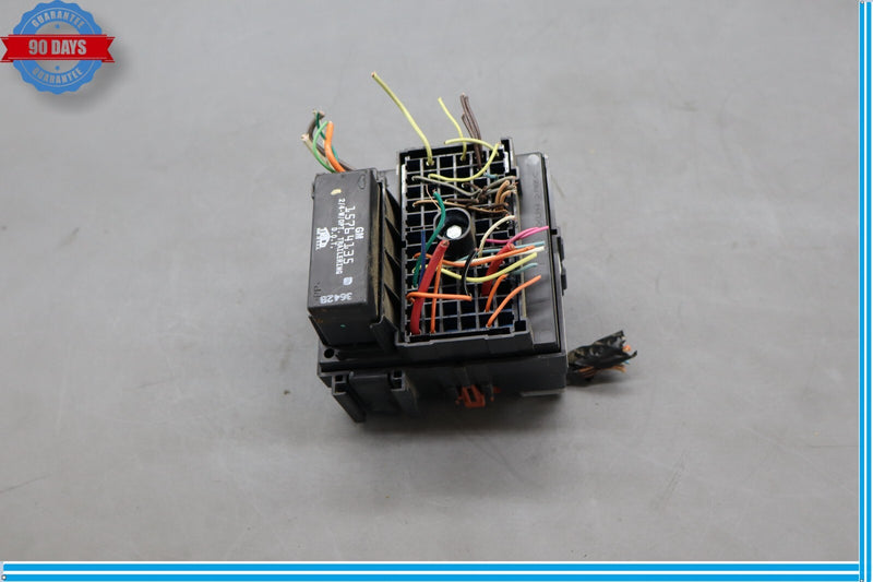Load image into Gallery viewer, 03-07 HUMMER H2 Turn Signal Lamp Fuse Box Relay Junction Block  W/ Bracket Oem

