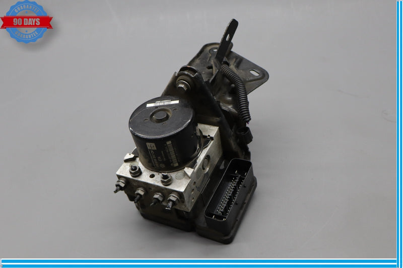 Load image into Gallery viewer, 09-11 Audi A3 A3 Quattro ABS Brake Pump Module Unit 1K0907379 Oem
