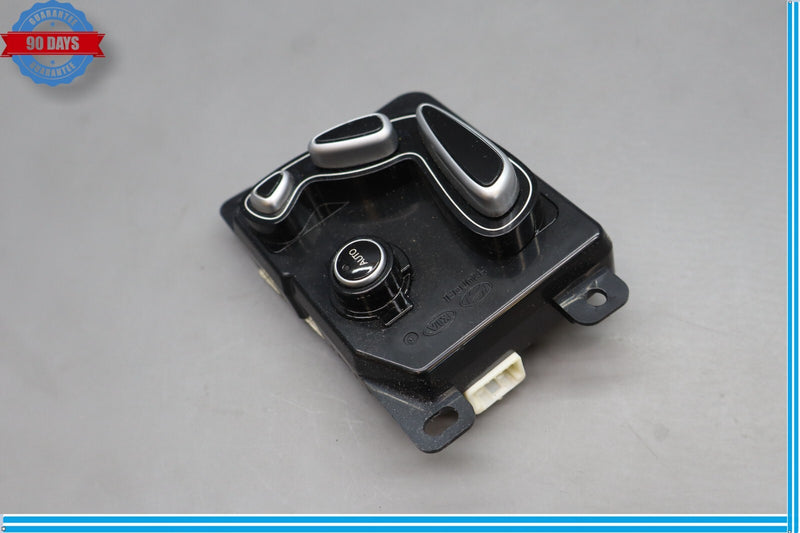Load image into Gallery viewer, 11-13 Hyundai Equus Rear Right Passenger Side Seat Memory Control Switch Oem
