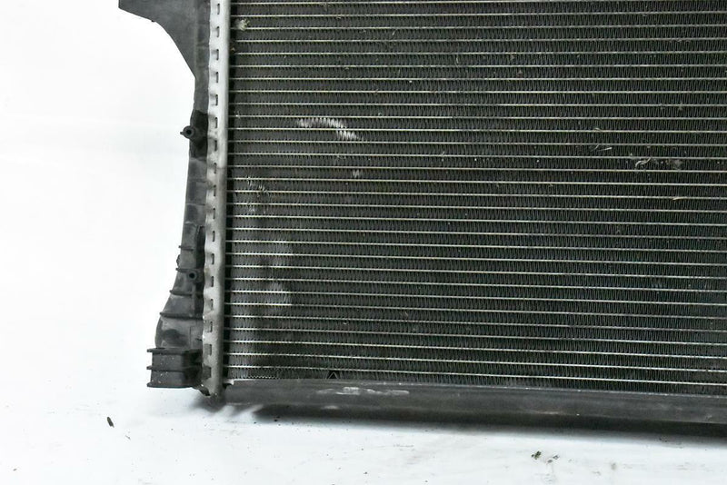 Load image into Gallery viewer, 07-10 AUDI Q7 Engine Cooling Radiator OEM 7L6121253K       
