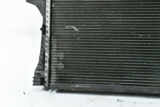 07-10 AUDI Q7 Engine Cooling Radiator OEM 7L6121253K       