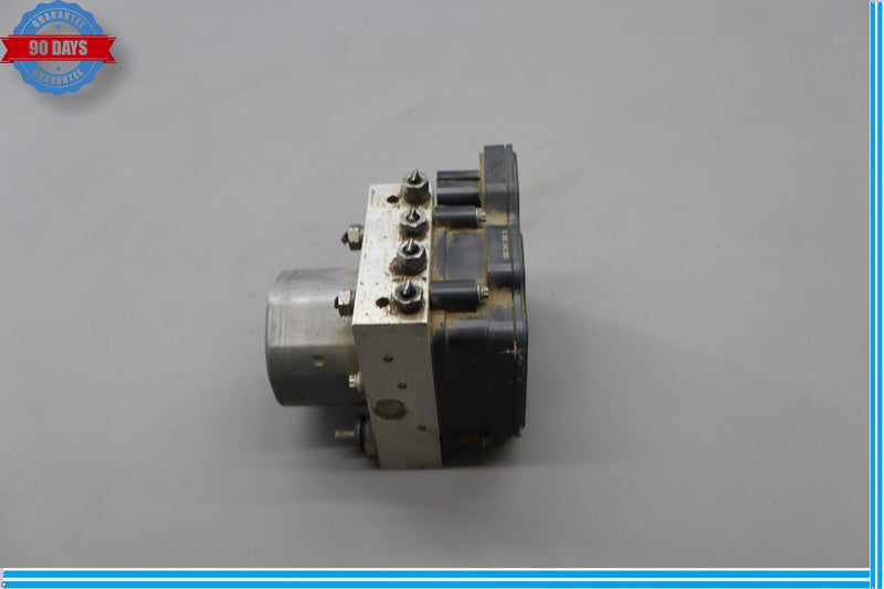 Load image into Gallery viewer, 14-16 Maserati Ghibli M157 Quattroporte ABS Anti Lock Brake Pump Module Oem
