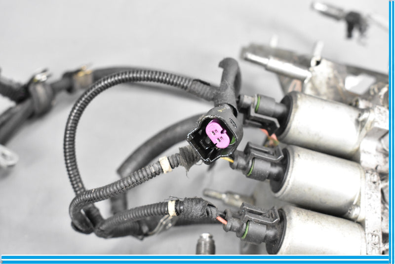 Load image into Gallery viewer, 03-07 Maserati Quattroporte Automatic Transmission Accumulator Assembly Oem

