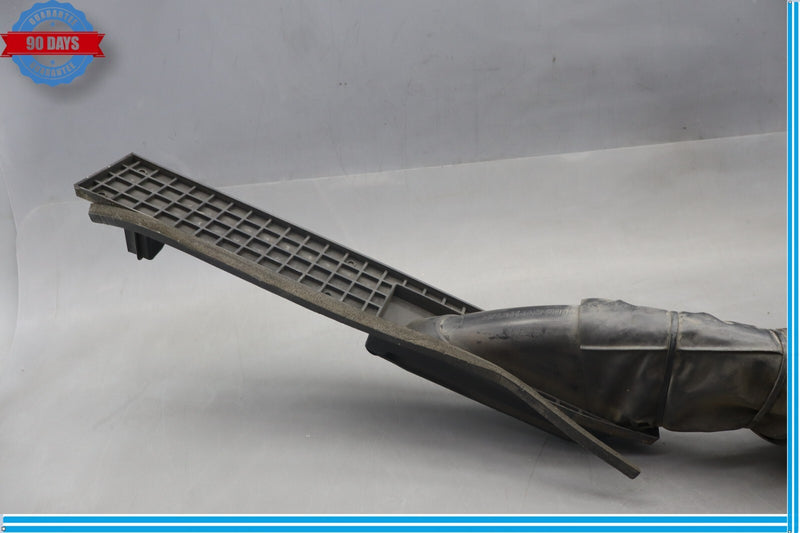 Load image into Gallery viewer, 10-16 Buick LaCrosse CXL Front Inlet Intake Air Duct Deflector 25998536 Oem
