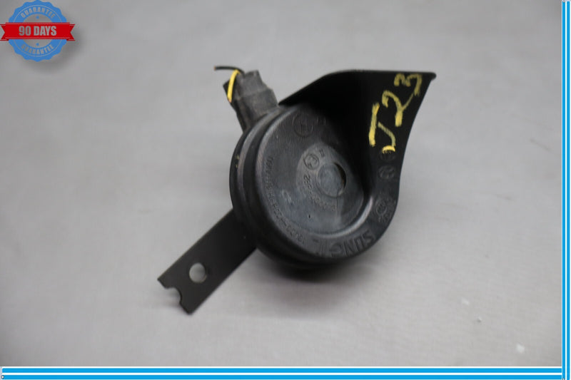 Load image into Gallery viewer, 11-16 Hyundai Equus Sig High Pitch Tone Horn Black 966203N000 Oem
