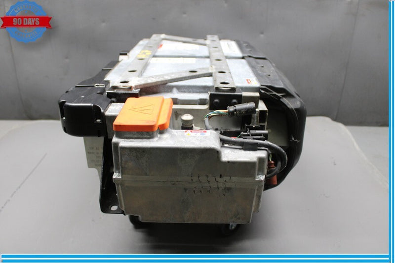 Load image into Gallery viewer, 11-14 Volkswagen VW Touareg Engine High Voltage Battery 7P0915590J Oem
