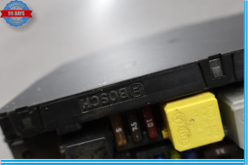 Load image into Gallery viewer, 12-15 Mercedes W204 C250 Front SAM Fuse Relay Junction Box Control Assembly Oem
