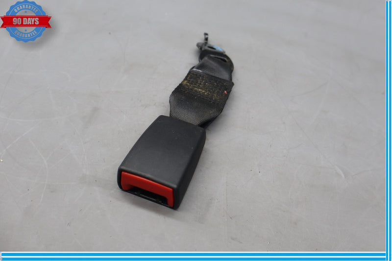 Load image into Gallery viewer, 11-16 BMW 528i 535i F10 Rear Lower Center Seatbelt Seat Belt Buckle Oem
