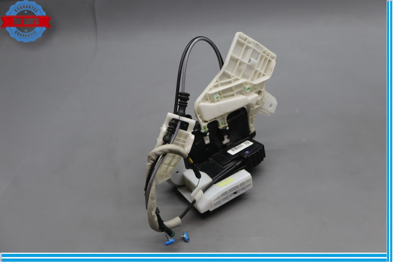 Load image into Gallery viewer, 15-20 Hyundai Genesis G80 Rear Right Passenger Side Door Lock Latch Actuator Oem
