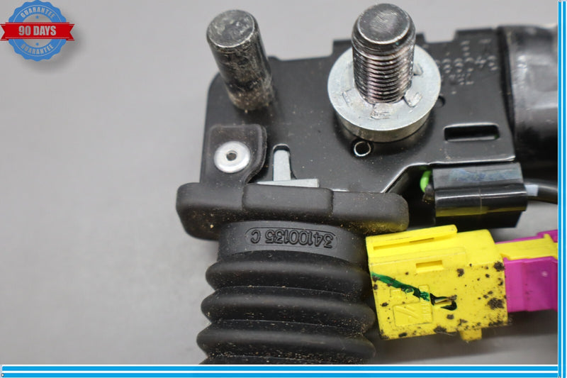 Load image into Gallery viewer, 11-13 Hyundai Equus Front Right Passenger Side Seat Belt Pre-Tensioner Oem
