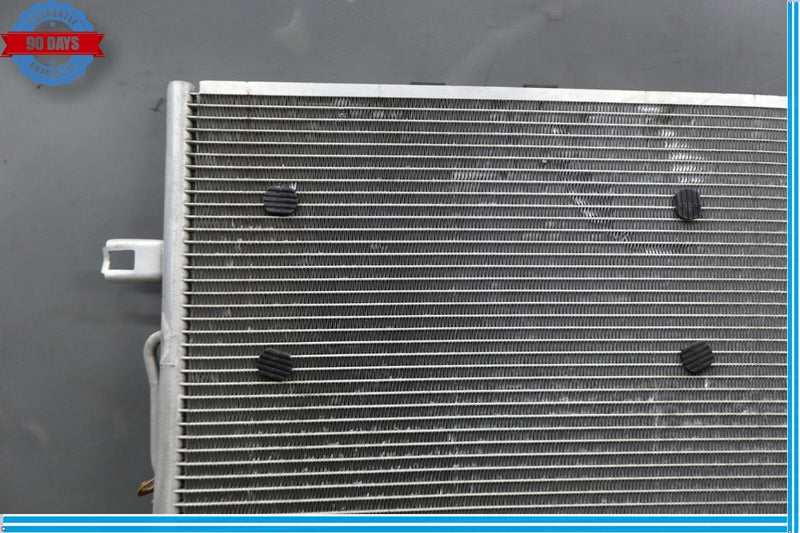 Load image into Gallery viewer, 03-09 Mercedes CLS550 E500 AC A/C Air Conditioning Condenser Assembly Oem
