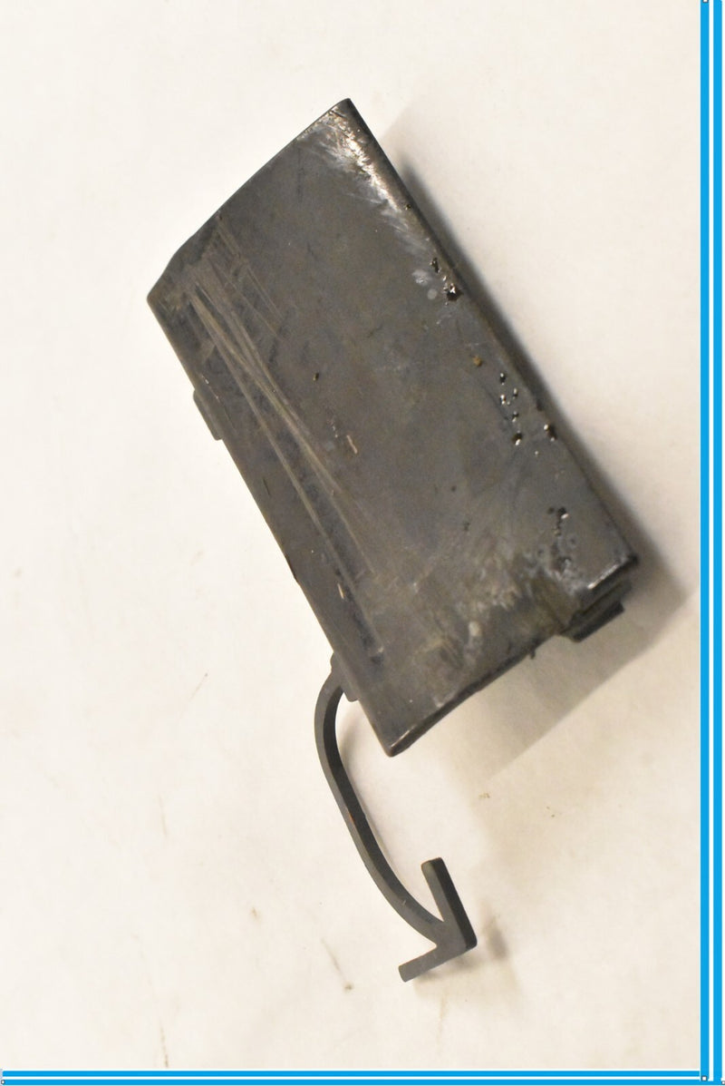 Load image into Gallery viewer, 2014-2019 MERCEDES-BENZ CLA250 C117 2.0L - Front Right JACK Point CAP / Cover
