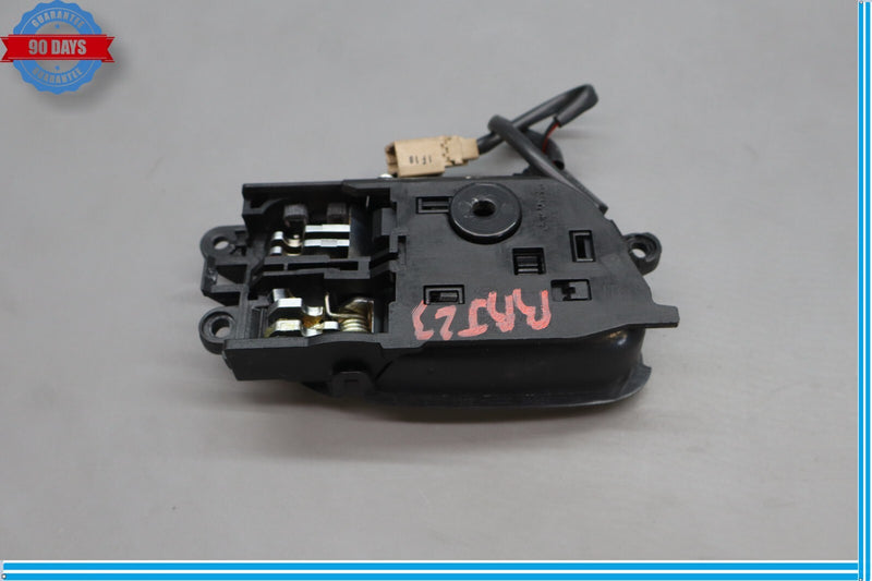 Load image into Gallery viewer, 11-13 Hyundai Equus Rear Right Passenger Side Inner Door Handle Oem

