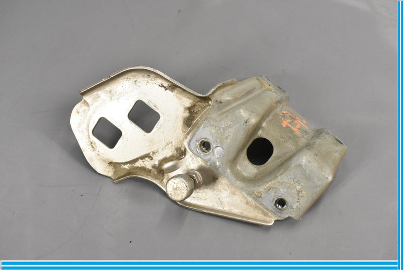 Load image into Gallery viewer, 00-06 Mercedes S500 S600 CL500 CL600 W220 Crossmember Bracket Oem
