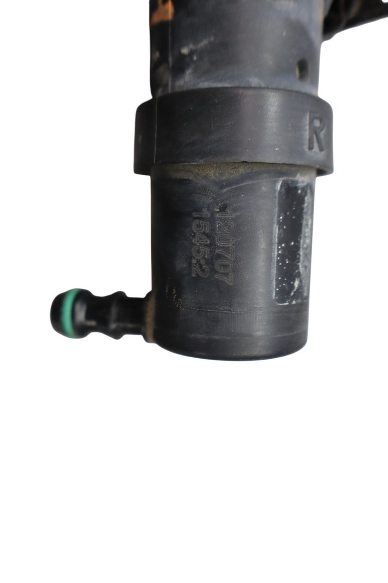 Load image into Gallery viewer, 03-07 Maserati Quattroporte M139 Front Right Headlight Washer Nozzle Pump Oem
