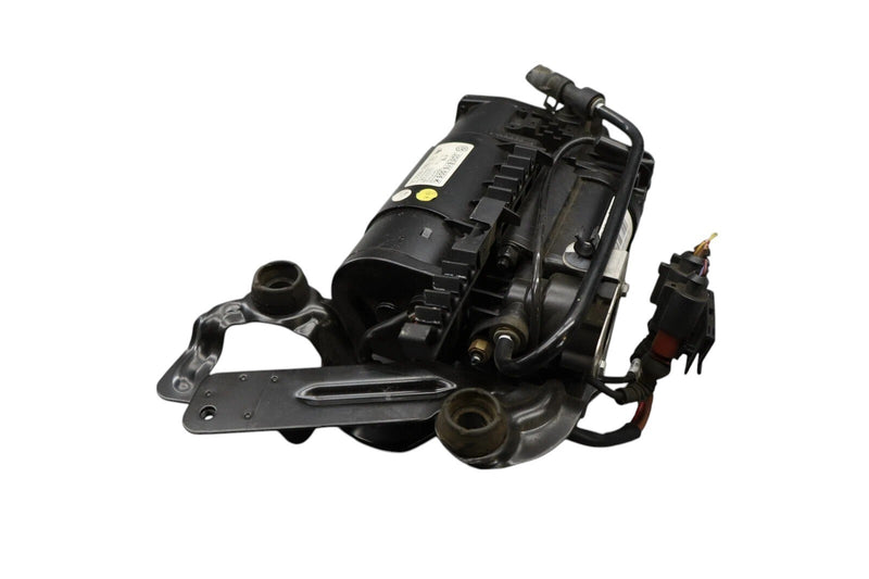 Load image into Gallery viewer, 03-18 Bentley Continental Flying Spur Air Suspension Compressor Pump Oem
