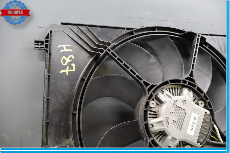 Load image into Gallery viewer, 14-17 Maserati Ghibli M157 Engine Radiator Cooling Fan Motor Assembly Oem
