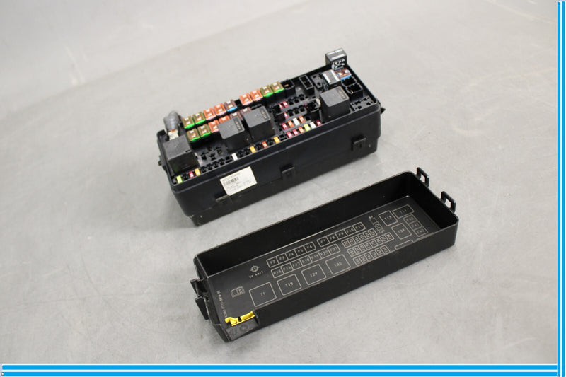 Load image into Gallery viewer, 14-17 Maserati Ghibli Engine Power Junction Distribution Fuse Relay Box Oem
