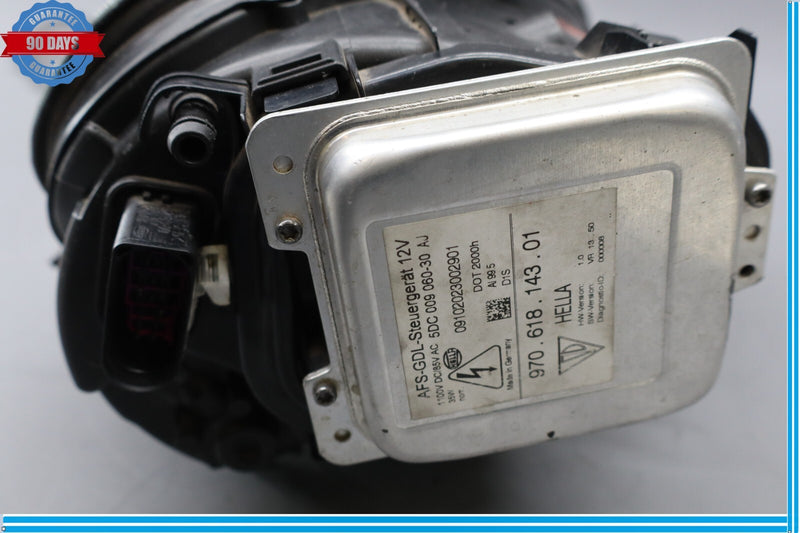 Load image into Gallery viewer, 10-13 Porsche Panamera 970 Front Left Driver Side Side Headlight Lamp Oem
