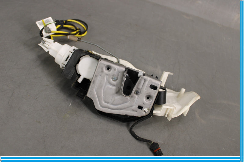 Load image into Gallery viewer, 03-12 Mercedes R230 SL550 SL500 Right Side Door Lock Latch Actuator Oem

