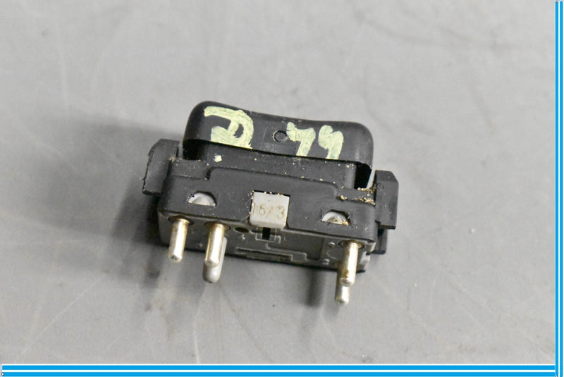 Load image into Gallery viewer, 86-95 Mercedes E320 300CE 300E W124 Rear Window Control Switch 1248209310 Oem
