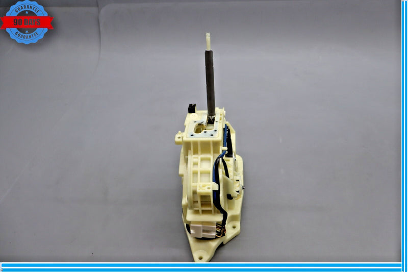 Load image into Gallery viewer, 15-17 Hyundai Genesis G80 Automatic Gear Shifter Floor Selector Assembly Oem
