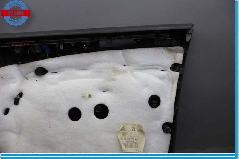 Load image into Gallery viewer, 11-14 Volkswagen Touareg Front Left Driver Side Interior Door Panel Assembly Oem
