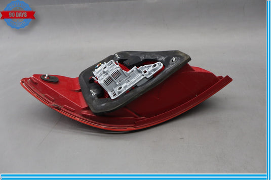 12-14 Mercedes W204 C250 C300 Right Passenger Side Tail Light Taillight Lamp Oem