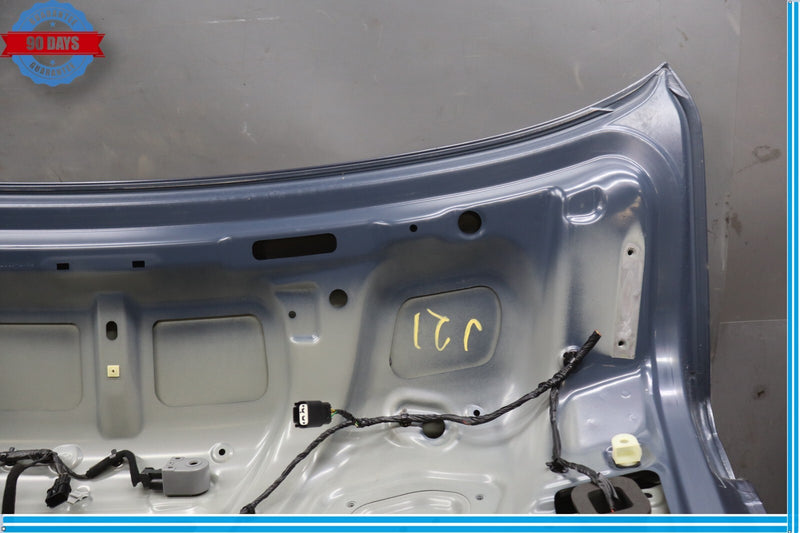 Load image into Gallery viewer, 15-16 Hyundai Genesis Rear Trunk Lid Panel Assembly 69200-B1020 Oem
