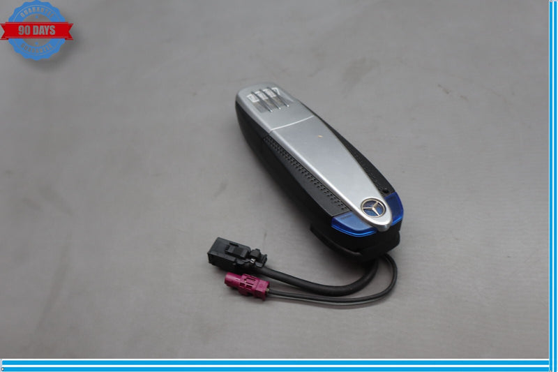 Load image into Gallery viewer, 06-11 Mercedes CLS550 CLS500 Bluetooth Module Adapter Interface Hands Free Oem
