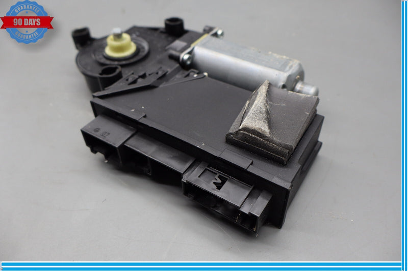 Load image into Gallery viewer, 06-09 Bentley Continental Flying Spur Rear Left Quarter Window Regulator Motor
