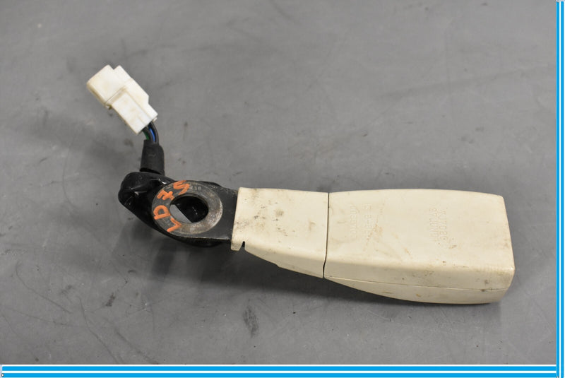 Load image into Gallery viewer, 02-10 Lexus SC430 Left Driver Side Seat Belt Buckle 7338024030 Oem
