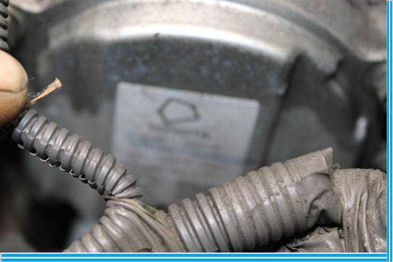 Load image into Gallery viewer, 07-09 Lexus LS460 XF40 4.6L V81 URFSE Engine Motor 19000-38200 163K MILES OEM
