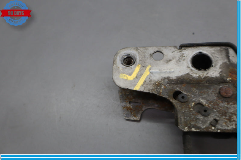 Load image into Gallery viewer, 11-16 Porsche Cayenne 958 Front Bonnet Hood Lock Latch Actuator 95851150902 Oem
