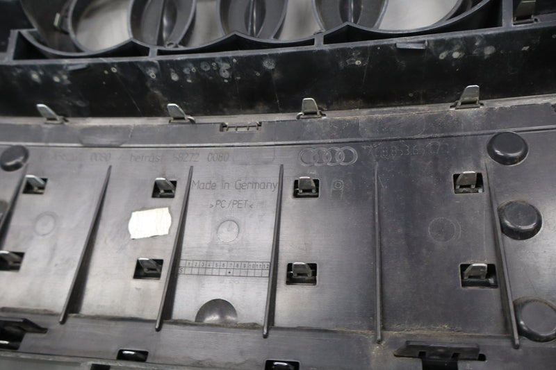 Load image into Gallery viewer, 12-15 Audi A7 Quattro Front Bumper Radiator Center Grille Grill 4G8853651C Oem
