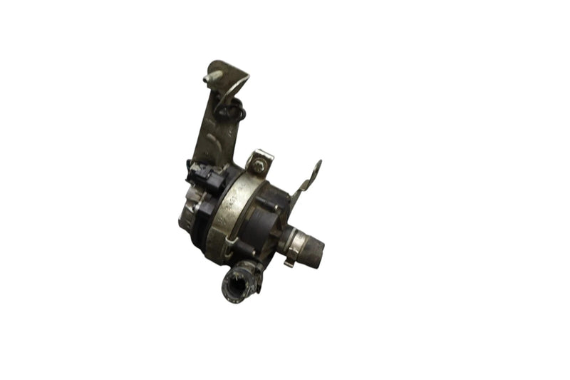Load image into Gallery viewer, 14-20 Maserati Ghibli Engine Water Coolant Aux Auxiliary Pump 670005347 Oem
