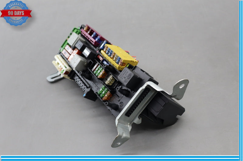 Load image into Gallery viewer, 10-18 Mercedes W218 CLS550 E350 E400 Rear SAM Fuse Box Relay Control Oem
