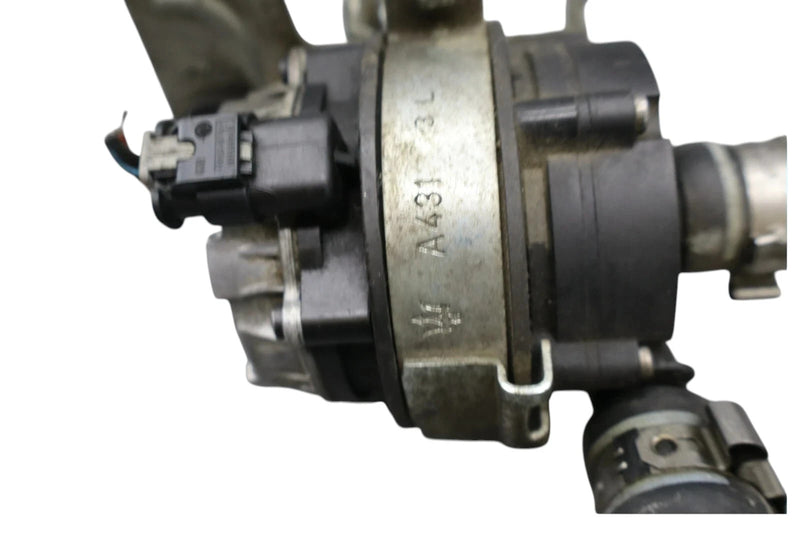 Load image into Gallery viewer, 14-20 Maserati Ghibli Engine Water Coolant Aux Auxiliary Pump 670005347 Oem
